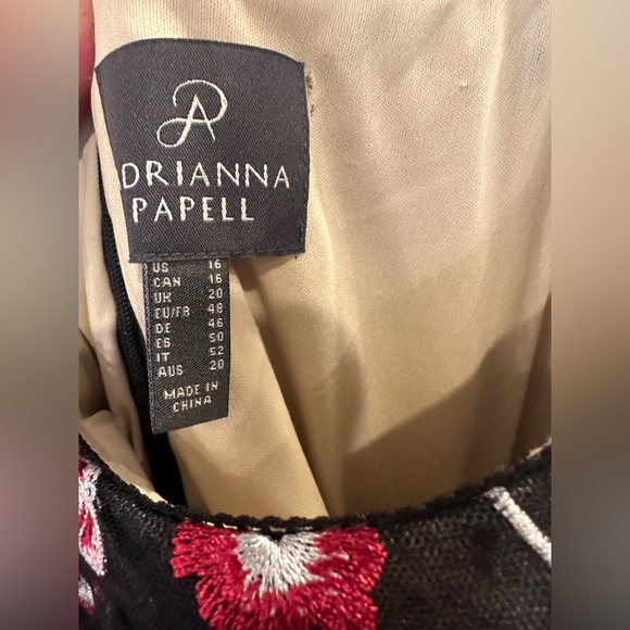 Adrianna Papell Women’s Floral Embroidered cold shoulder Dress Plus Size 16 - Picture 2 of 8